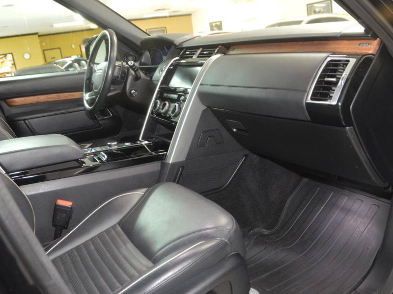 Used 2018 Land Rover Discovery HSE Luxury AWD/4WD image 25