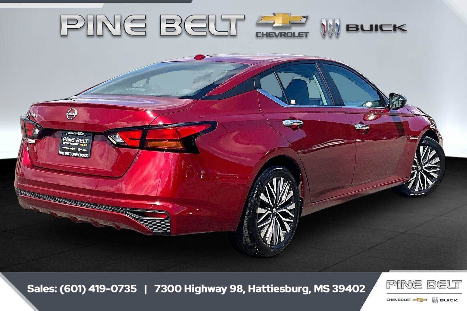 Used 2025 Nissan Altima 2.5 SV image 11