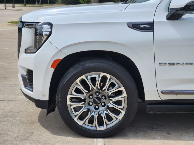 Used 2024 GMC Yukon XL Denali Ultimate image 9