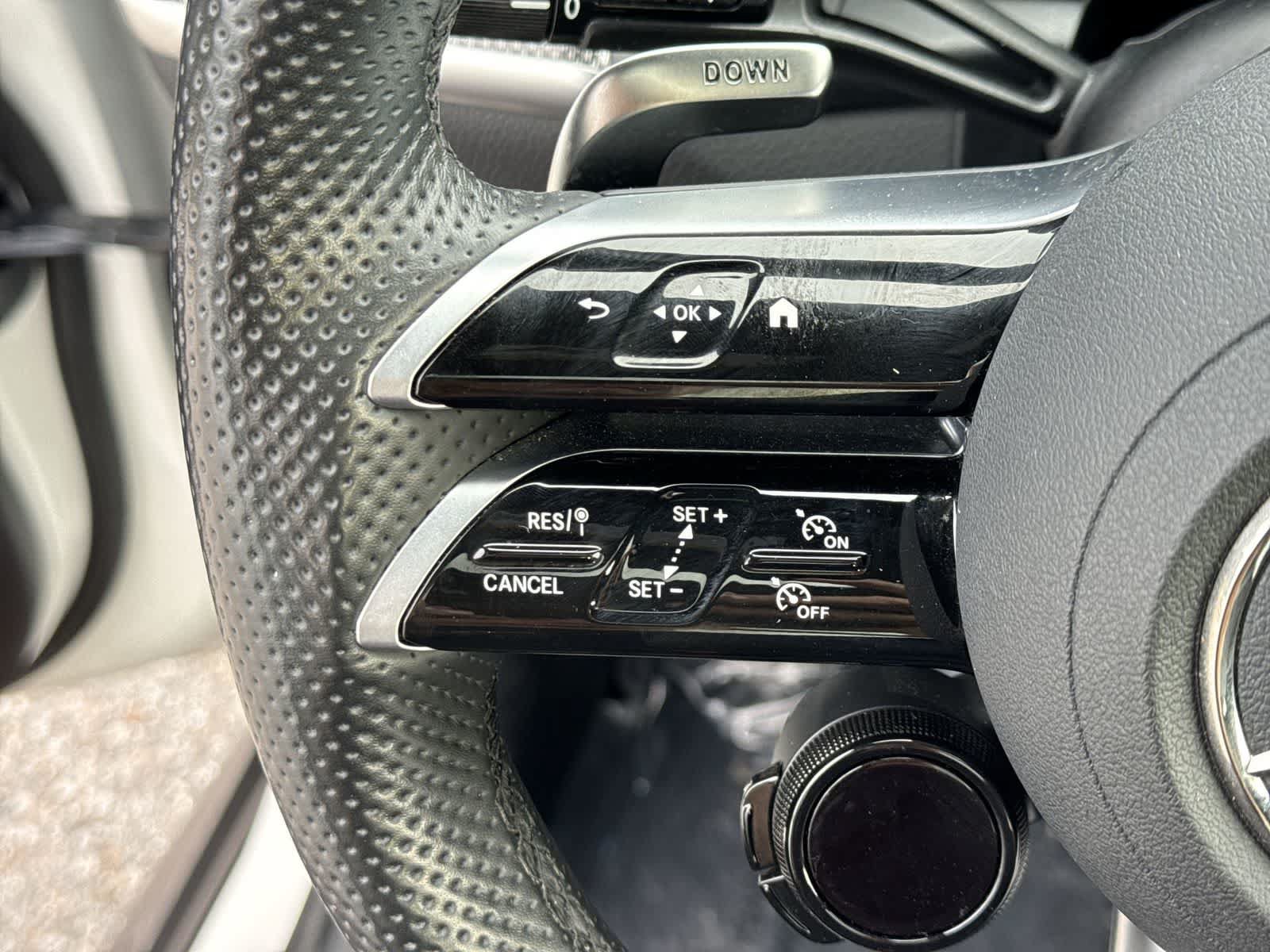 Used 2025 Mercedes-Benz GLC 43 AMG 4MATIC image 30