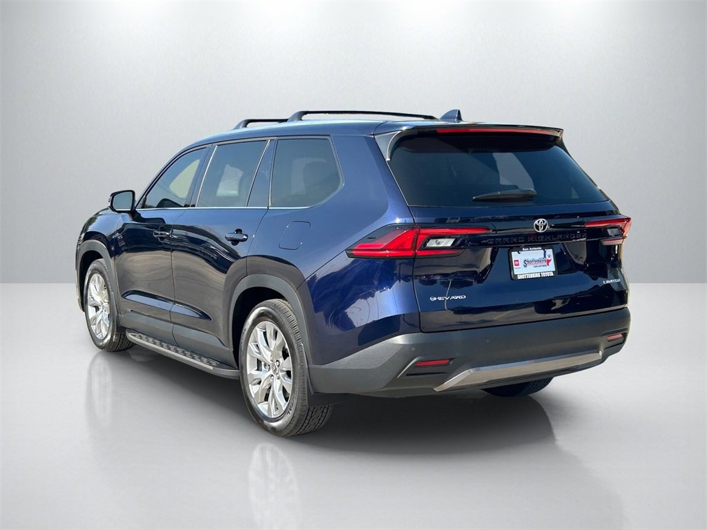 Used 2026 Toyota Grand Highlander Limited image 7