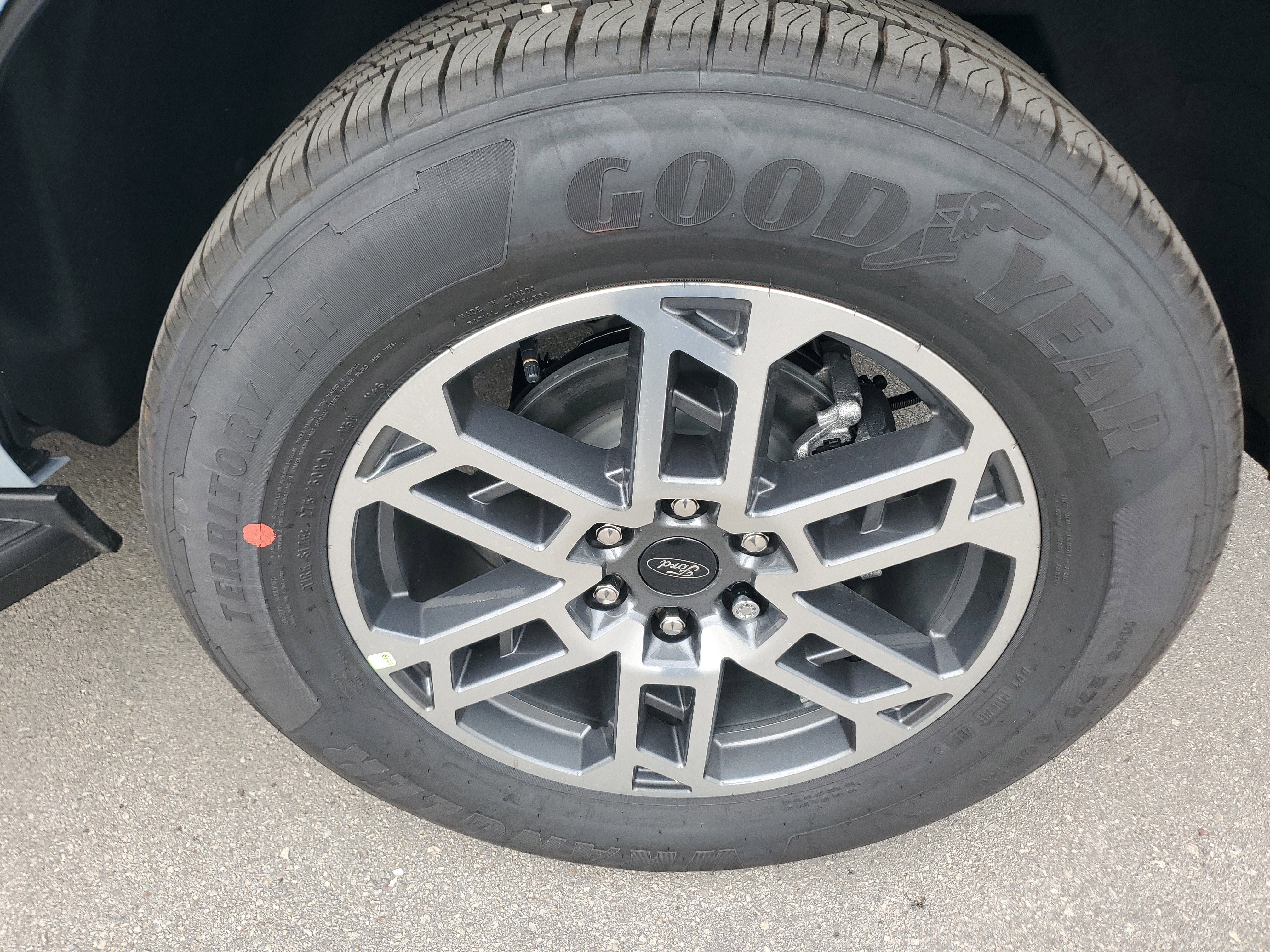 New 2026 Ford Expedition Active RWD image 8
