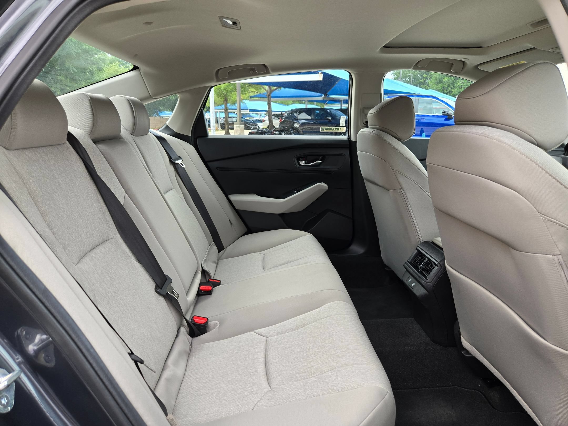 Used 2025 Honda Accord SE image 26