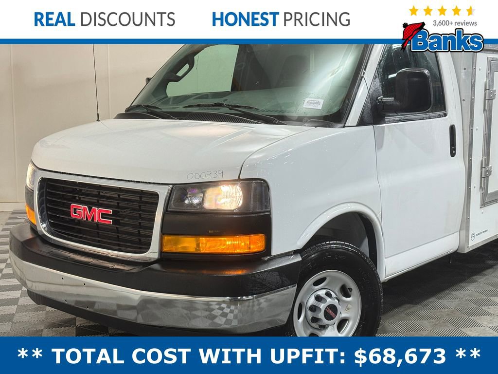 New 2026 GMC Savana 3500 w/ Driver Convenience Package image 3