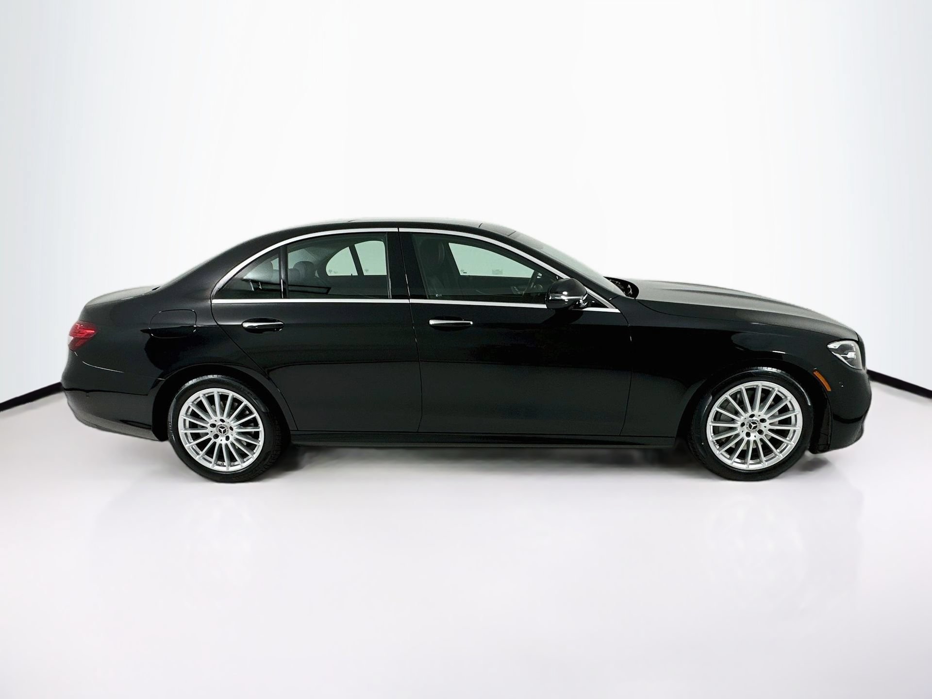 Certified 2023 Mercedes-Benz E 350 4MATIC Sedan image 9