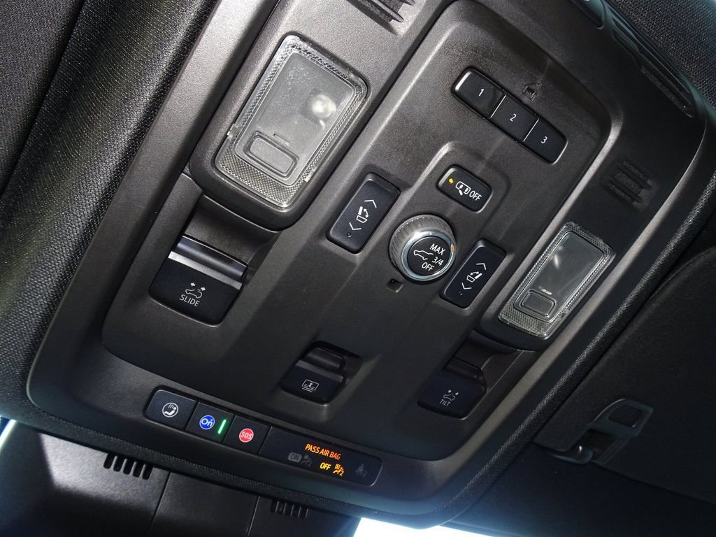 Certified 2023 Cadillac Escalade Premium Luxury w/ LPO, Floor Liner Package AWD/4WD image 23