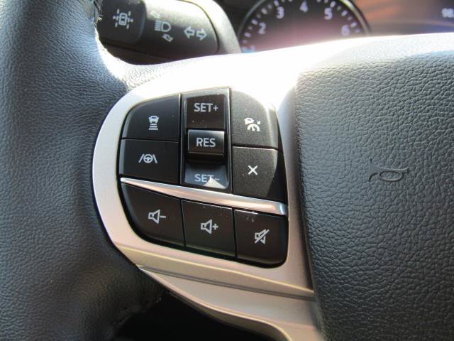 Used 2024 Ford Explorer XLT w/ Equipment Group 202A AWD/4WD image 21