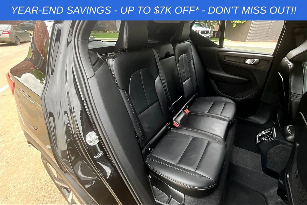 Used 2025 Volvo XC40 B5 Core w/ Protection Package Premier image 16