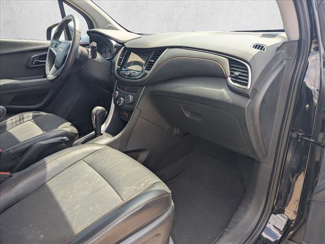 Used 2018 Chevrolet Trax LT w/ Redline Edition AWD/4WD image 15