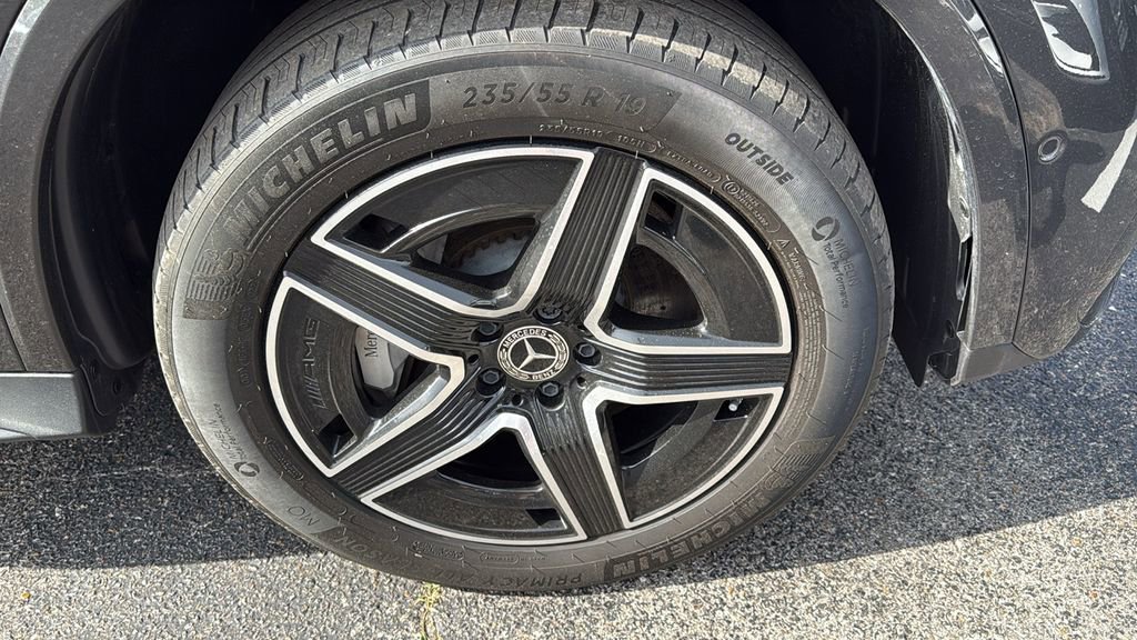Certified 2023 Mercedes-Benz GLC 300 4MATIC w/ AMG Line image 10