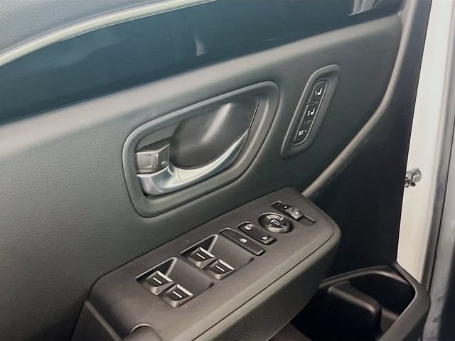 Used 2025 Honda Pilot EX-L image 17