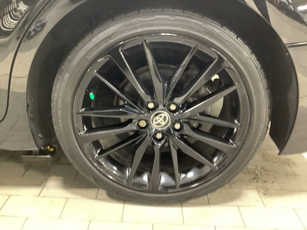 Used 2021 Toyota Camry XSE image 27