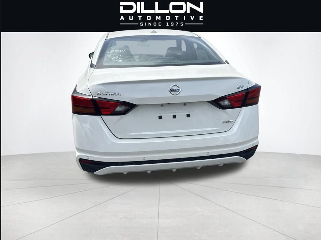 Used 2022 Nissan Altima 2.5 SV AWD/4WD image 9
