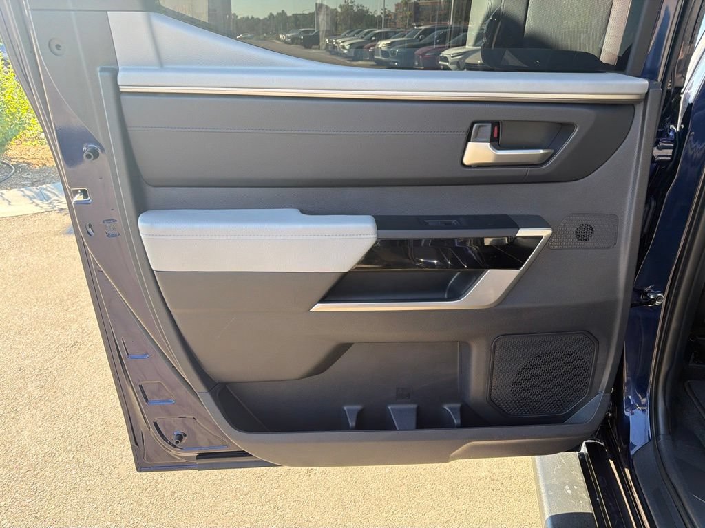 Used 2024 Toyota Tundra Limited AWD/4WD image 18