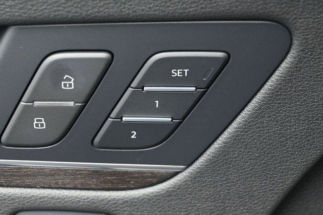 Used 2022 Audi Q5 2.0T Premium w/ Convenience Package AWD/4WD image 15