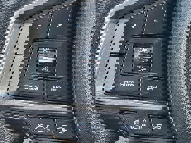 Used 2023 Subaru Impreza 2.0i Sport image 33