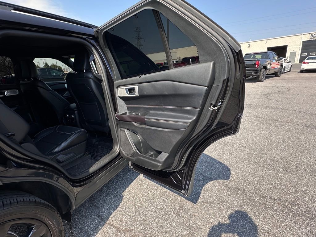 Used 2020 Ford Explorer ST w/ ST Street Pack AWD/4WD image 15