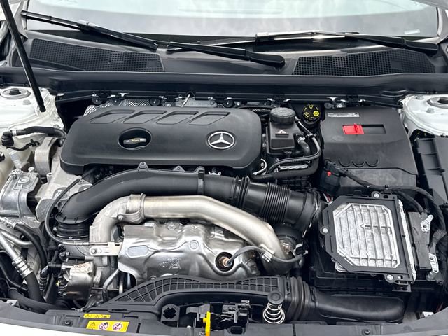 Used 2025 Mercedes-Benz CLA 250 4MATIC image 22