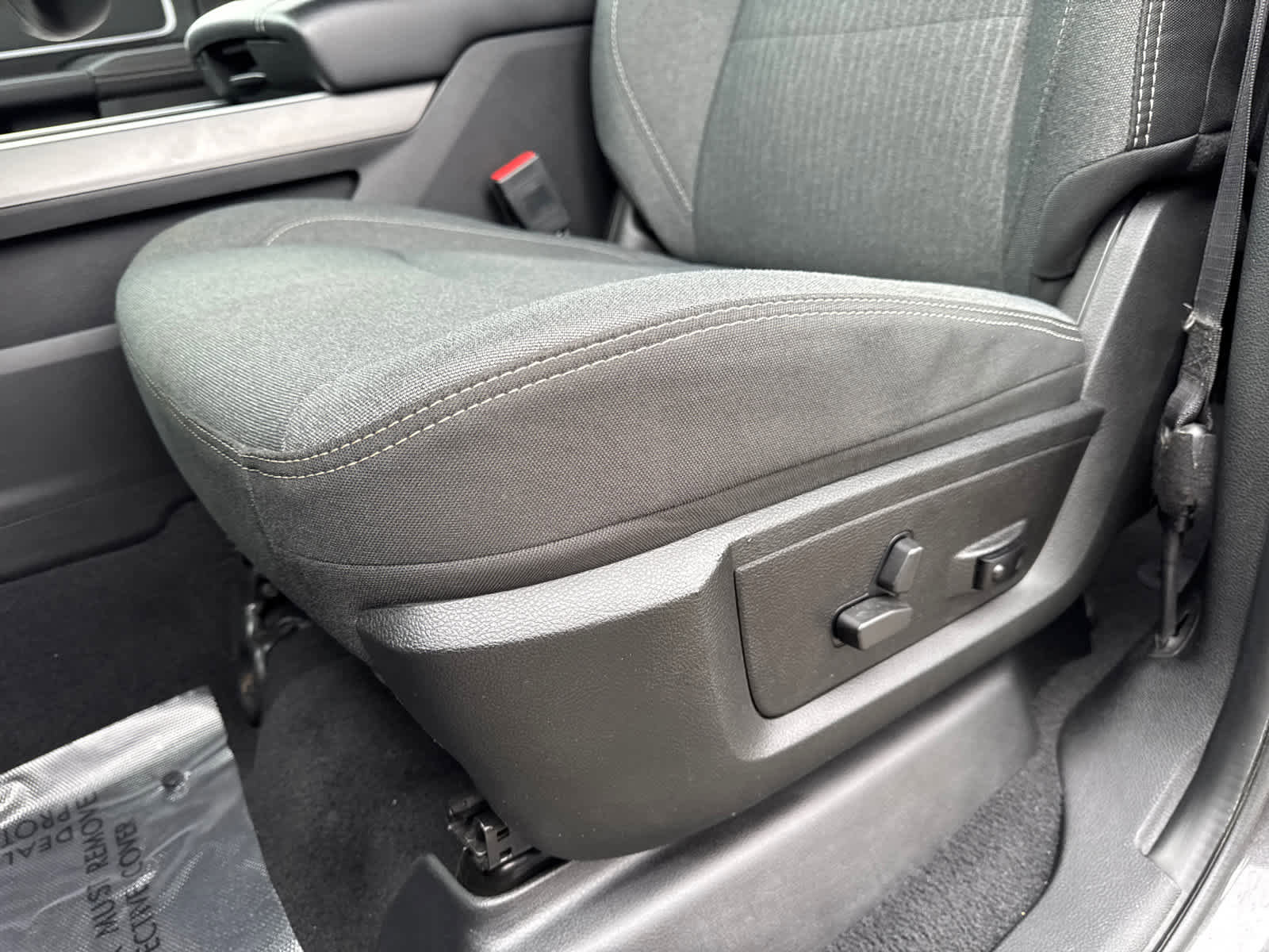 Used 2022 RAM 2500 Big Horn w/ Night Edition image 15