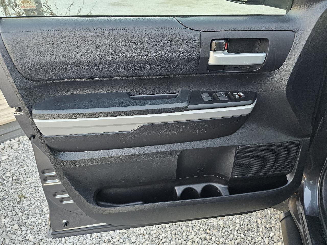 Used 2020 Toyota Tundra SR5 w/ SR5 Convenience Package image 18