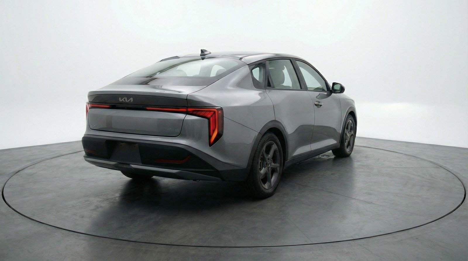 Used 2025 Kia K4 LXS image 9