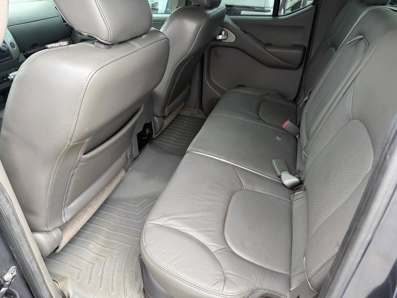 Used 2012 Nissan Frontier SL AWD/4WD image 11