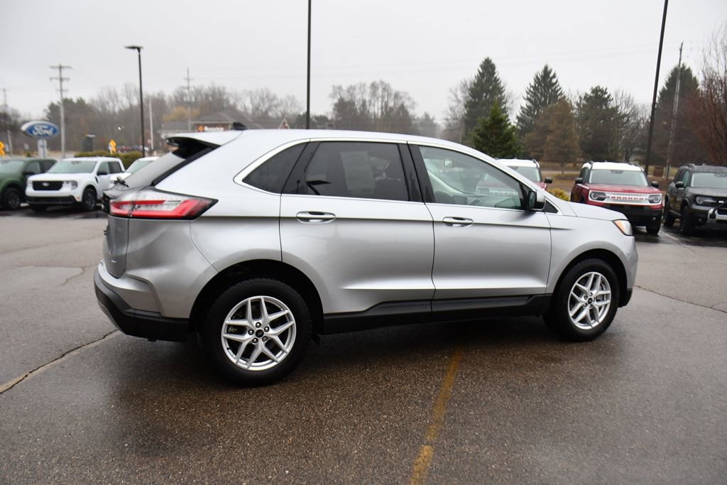 Used 2024 Ford Edge SEL w/ Convenience Package image 7