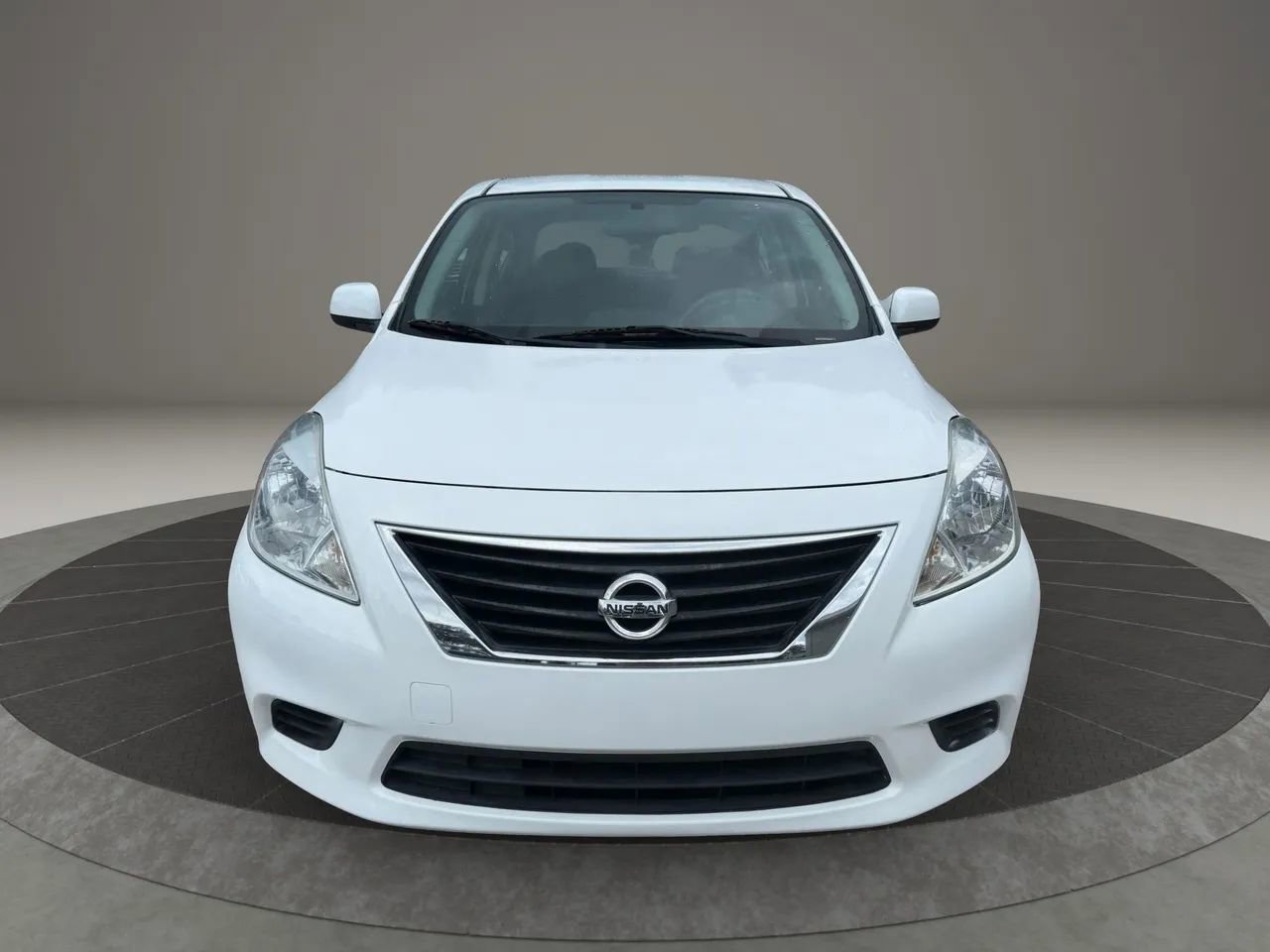 Used 2014 Nissan Versa SV w/ Convenience Package FWD image 8