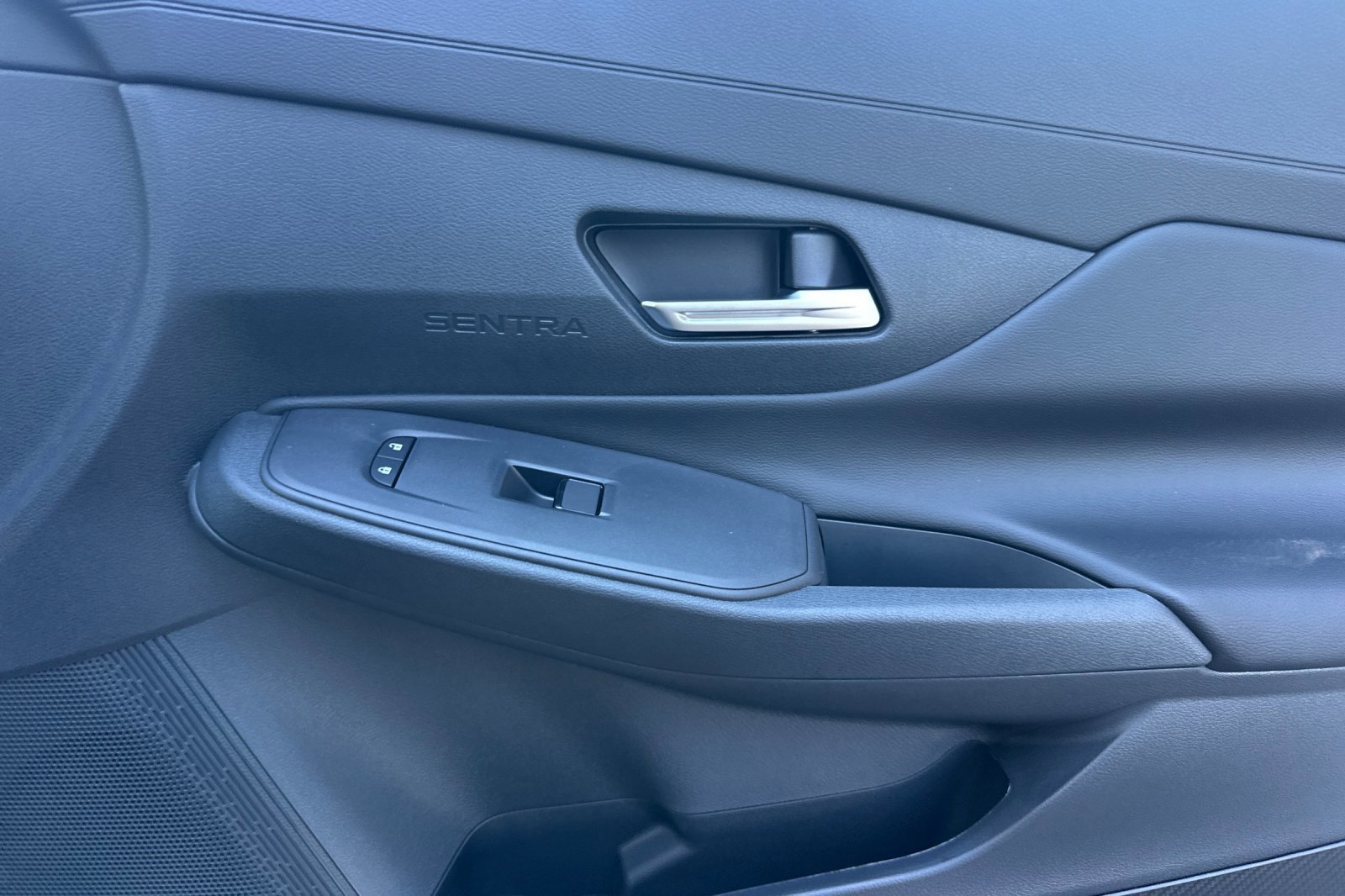 New 2027 Nissan Sentra SV FWD image 18