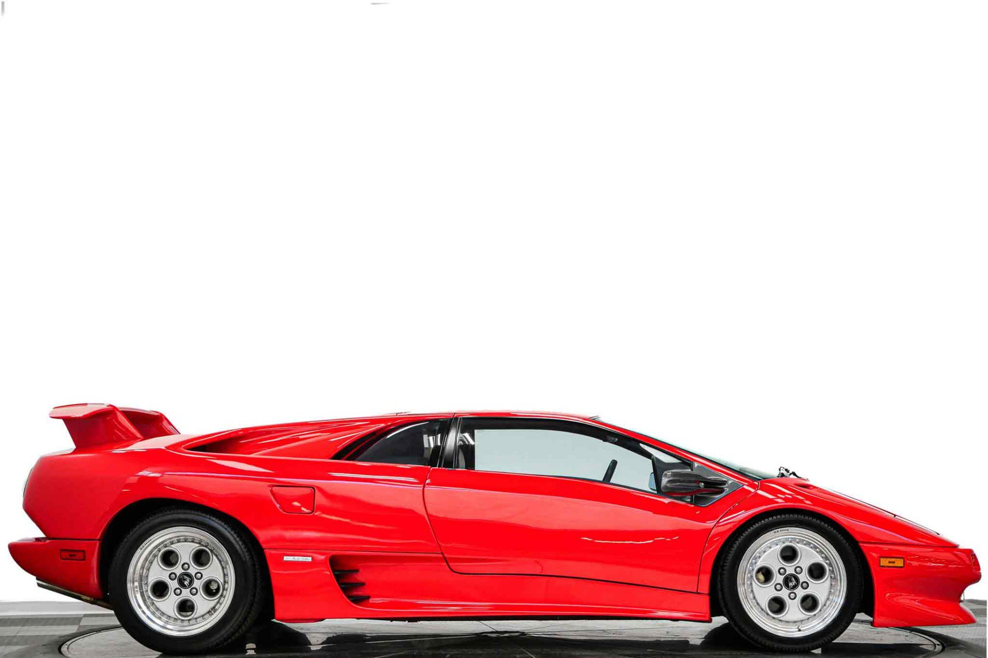 Used 1991 Lamborghini Diablo Coupe RWD image 2
