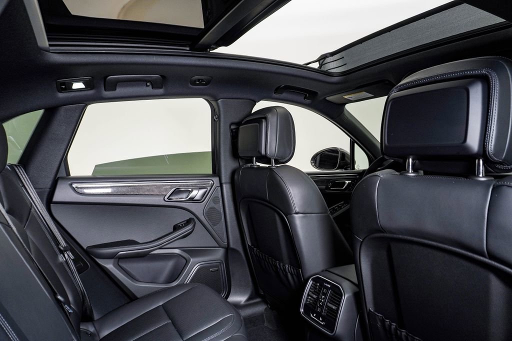 New 2026 Porsche Macan Turbo AWD/4WD image 16