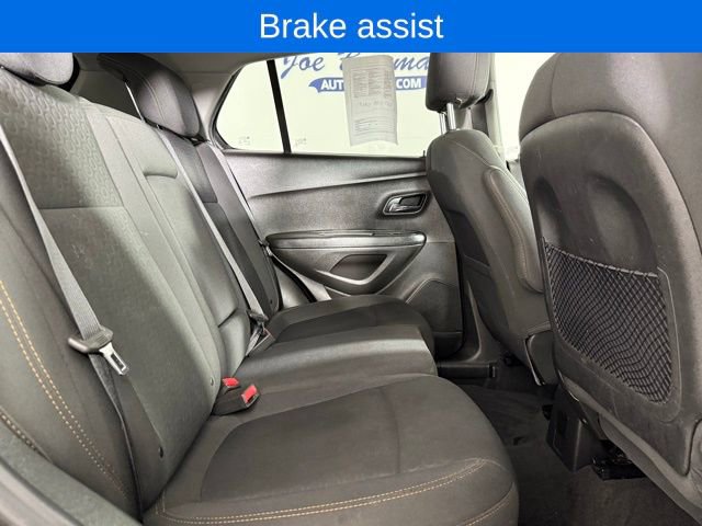 Used 2019 Chevrolet Trax LS image 18