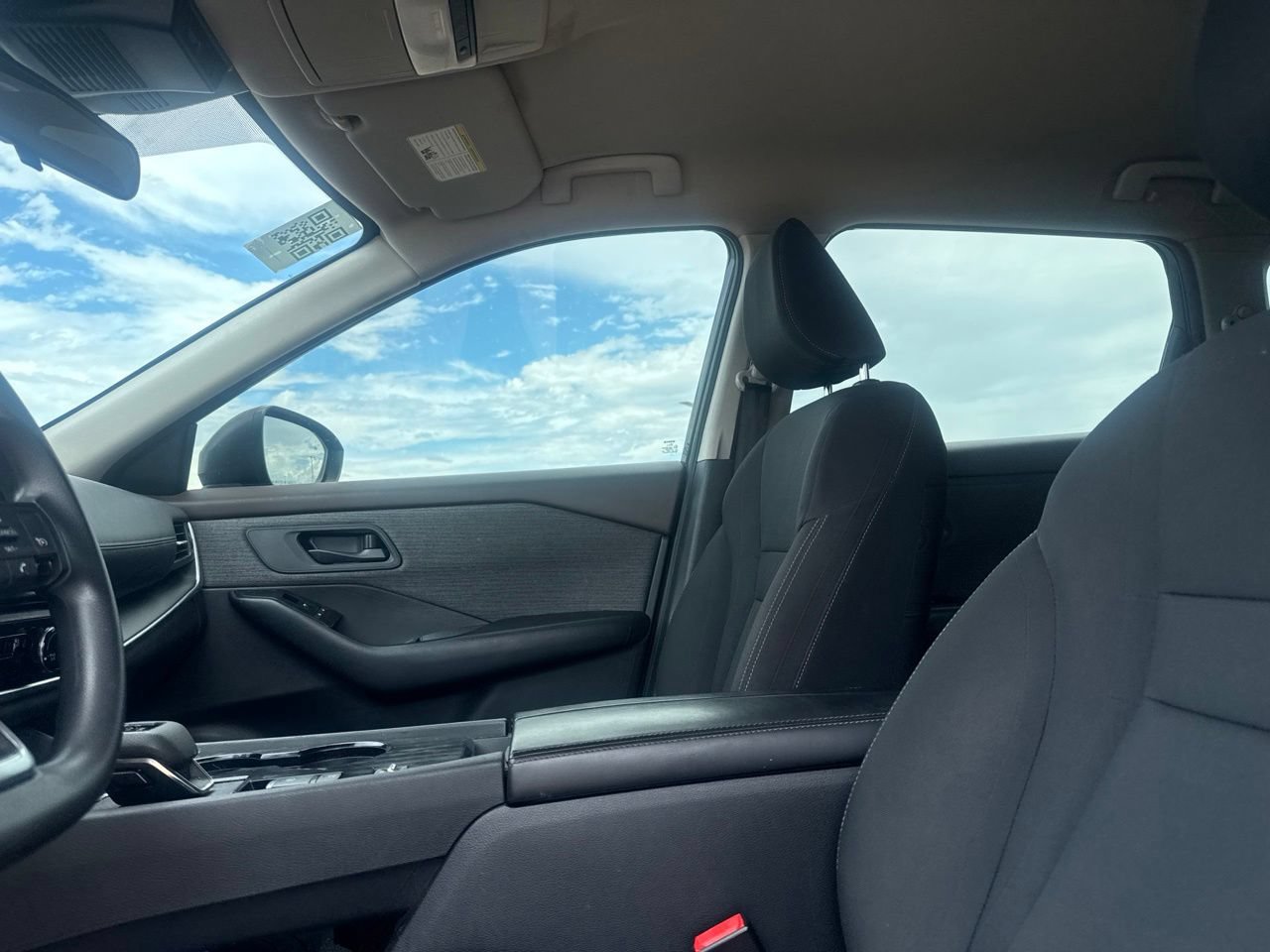 Used 2023 Nissan Rogue S FWD image 36