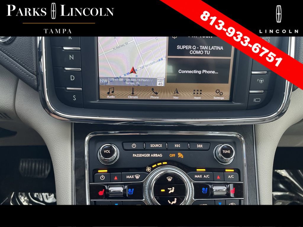 Used 2017 Lincoln Continental Reserve w/ Technology Package image 25