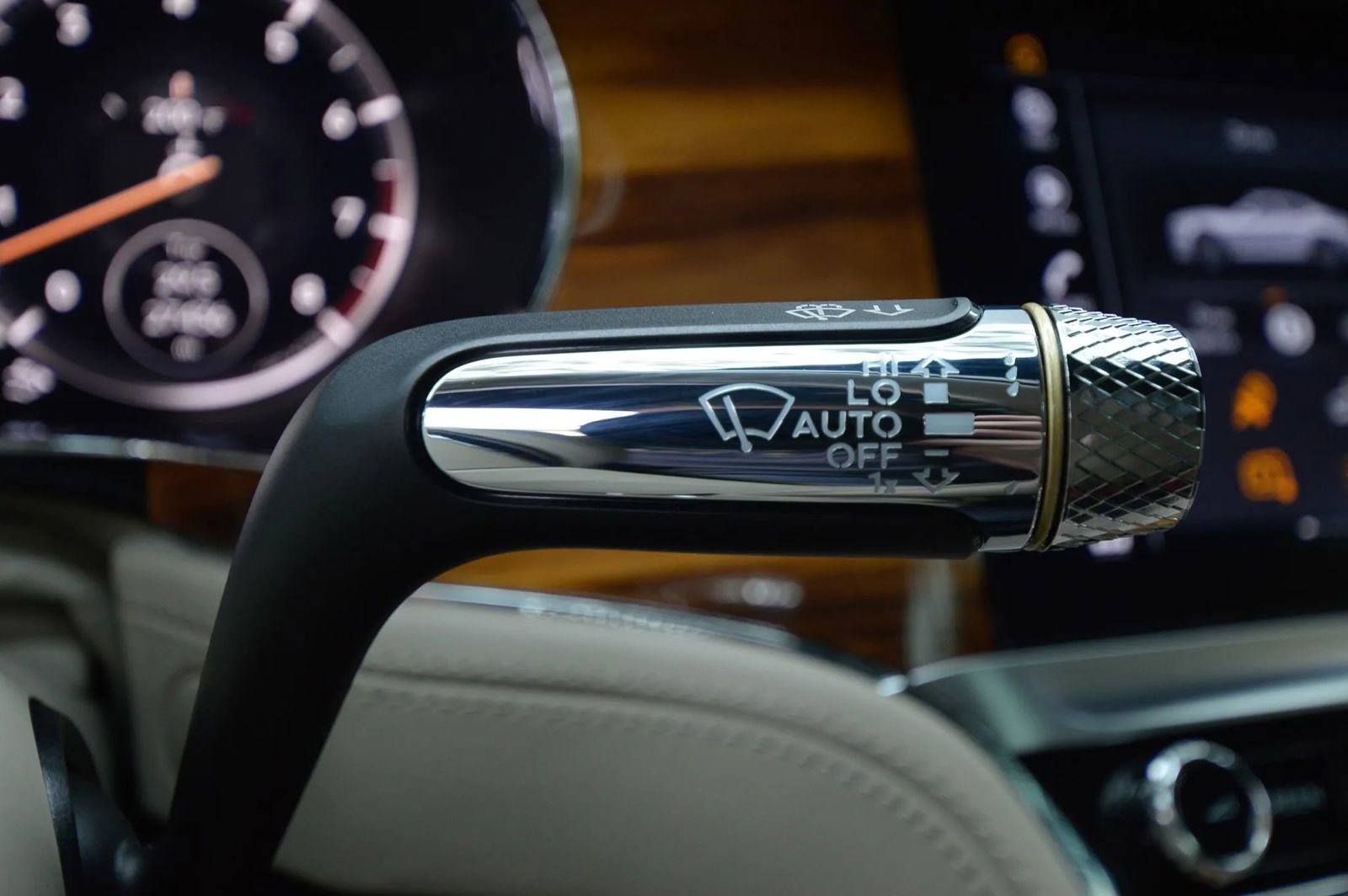 Used 2021 Bentley Continental GT image 35