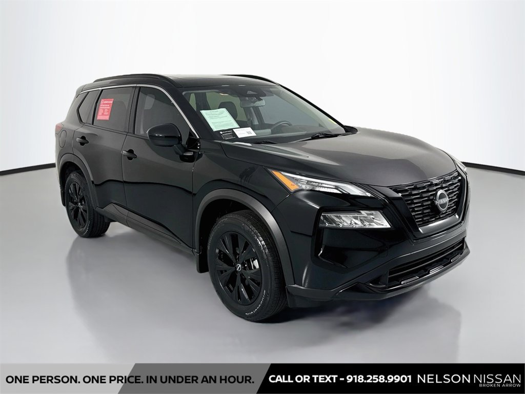 Certified 2023 Nissan Rogue SV w/ SV Premium B Package AWD/4WD image 3