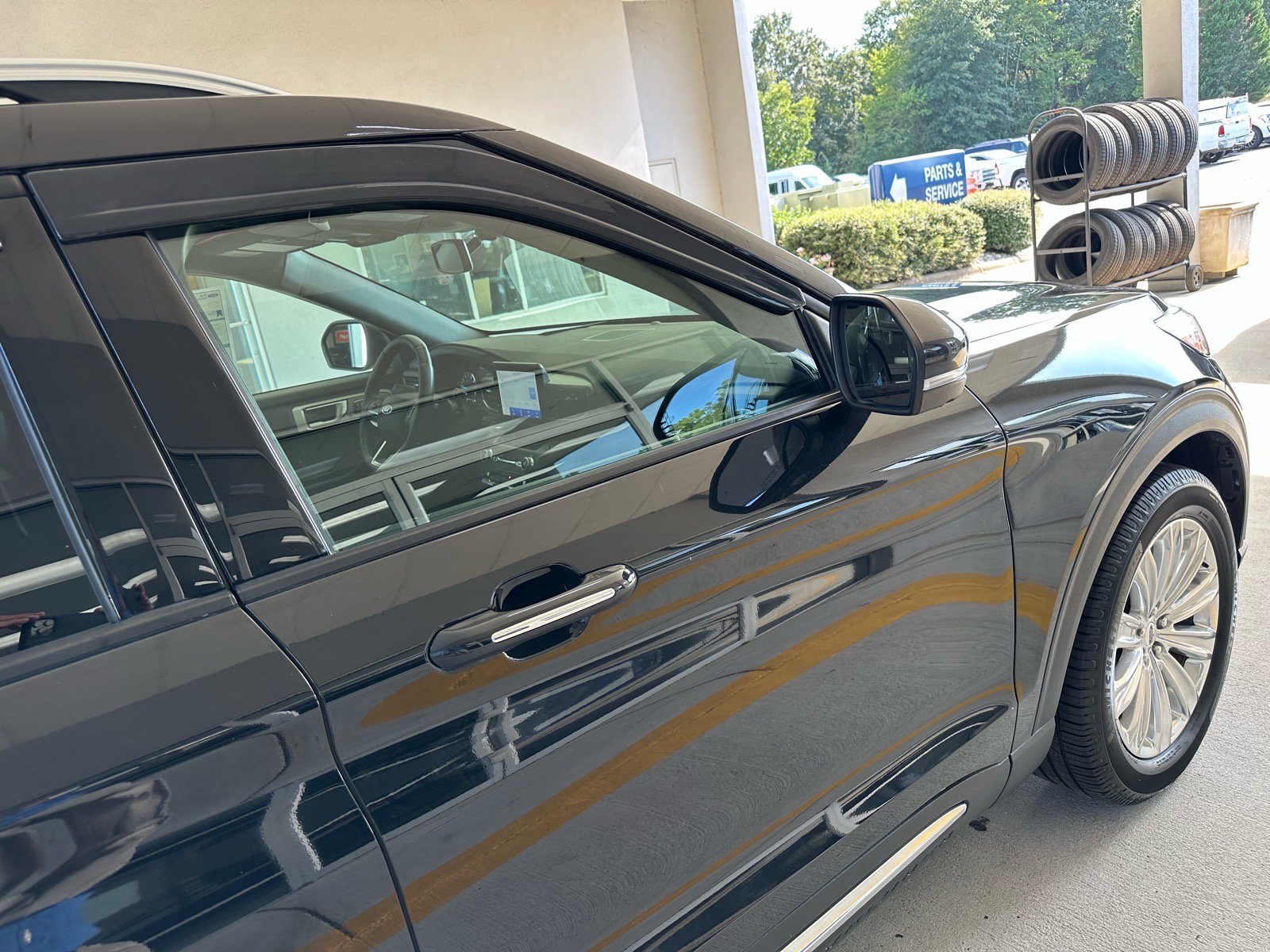 Certified 2020 Ford Explorer Limited w/ Class III Trailer Tow Package RWD image 10