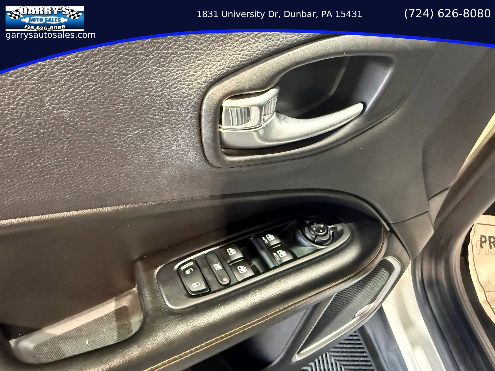 Used 2017 Jeep Compass Limited AWD/4WD image 16