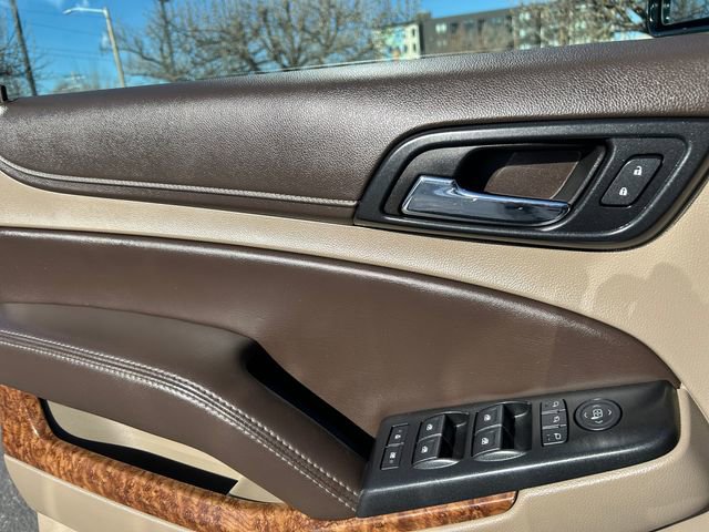 Used 2017 Chevrolet Suburban Premier image 11