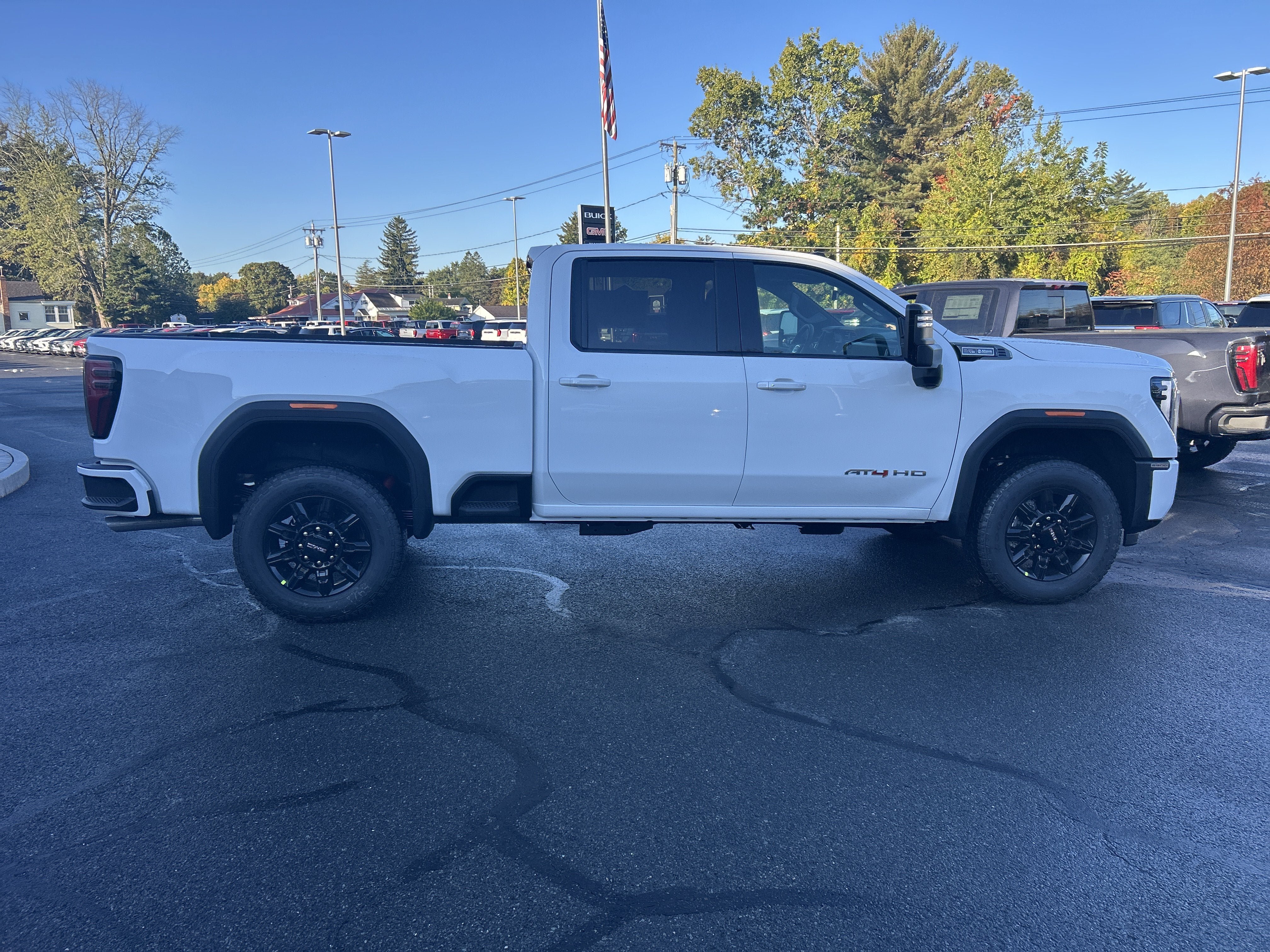 New 2026 GMC Sierra 2500 AT4 w/ AT4 Premium Plus Package AWD/4WD image 15