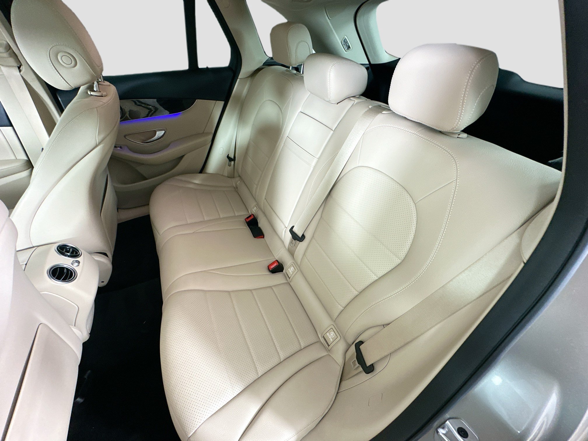 Certified 2022 Mercedes-Benz GLC 300 4MATIC w/ Premium Package Lite image 29