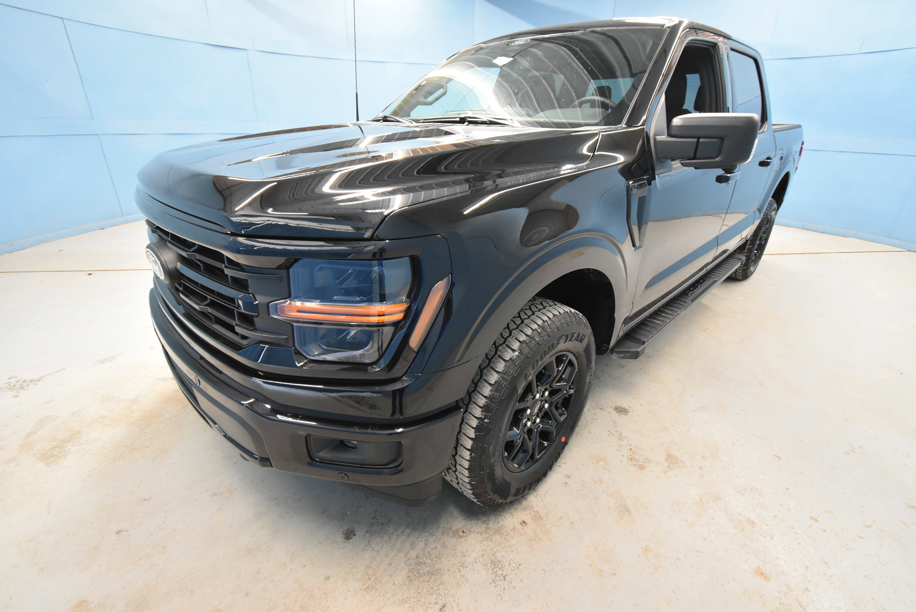 New 2026 Ford F150 XLT w/ Equipment Group 302A MID image 28