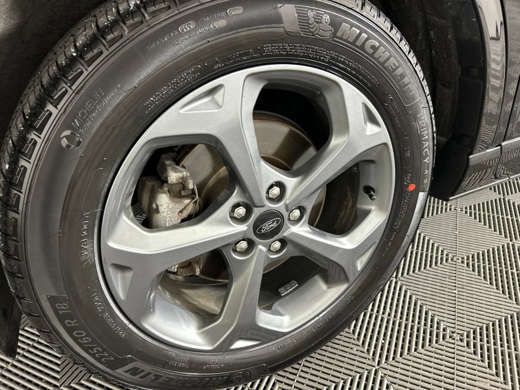 Used 2023 Ford Escape ST-Line w/ Tech Pack #1 AWD/4WD image 8