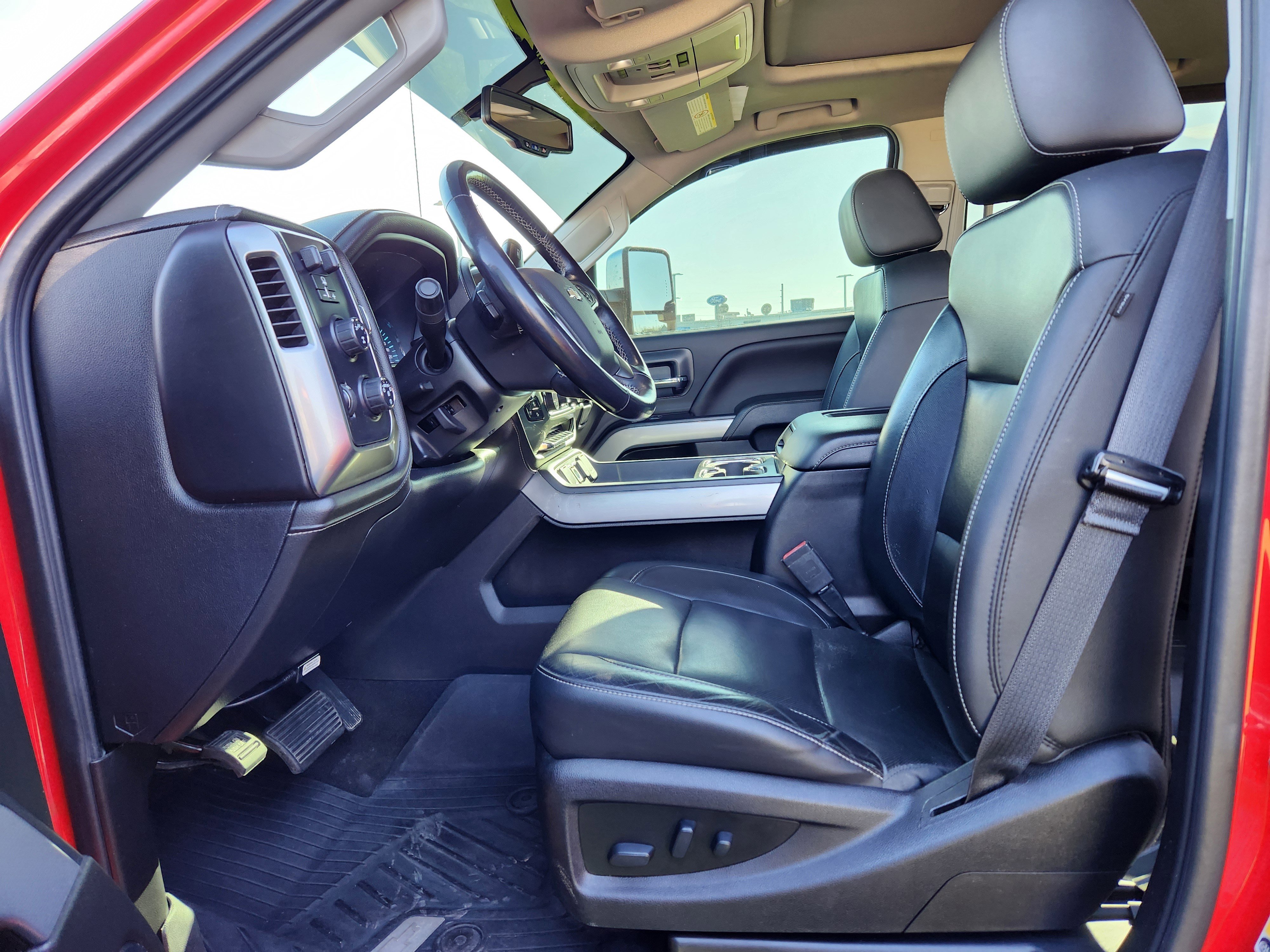 Used 2019 Chevrolet Silverado 2500 LTZ w/ Duramax Plus Package image 12