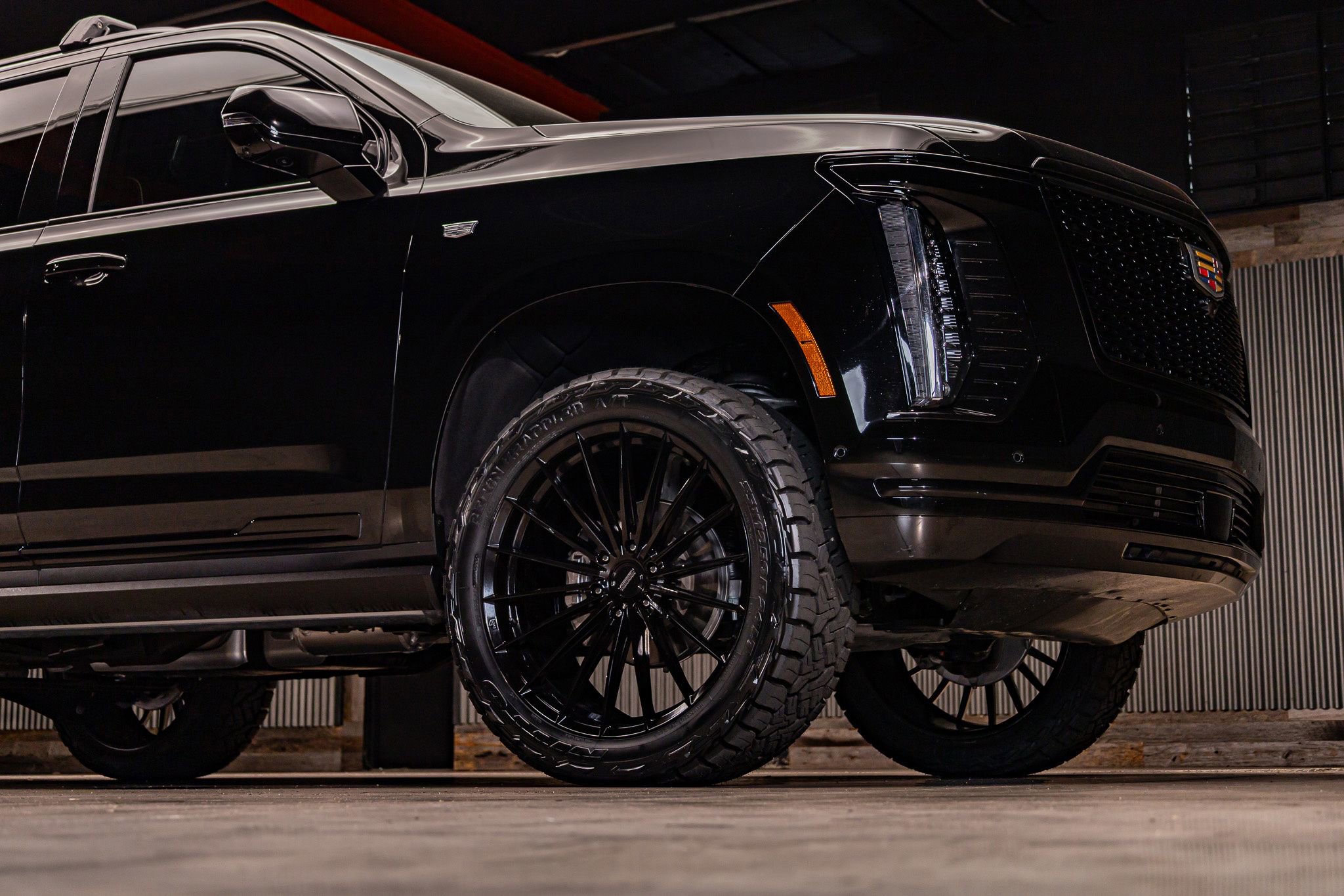 Used 2025 Cadillac Escalade Sport Platinum AWD/4WD image 12