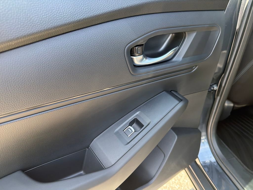 Used 2025 Honda Accord SE image 18