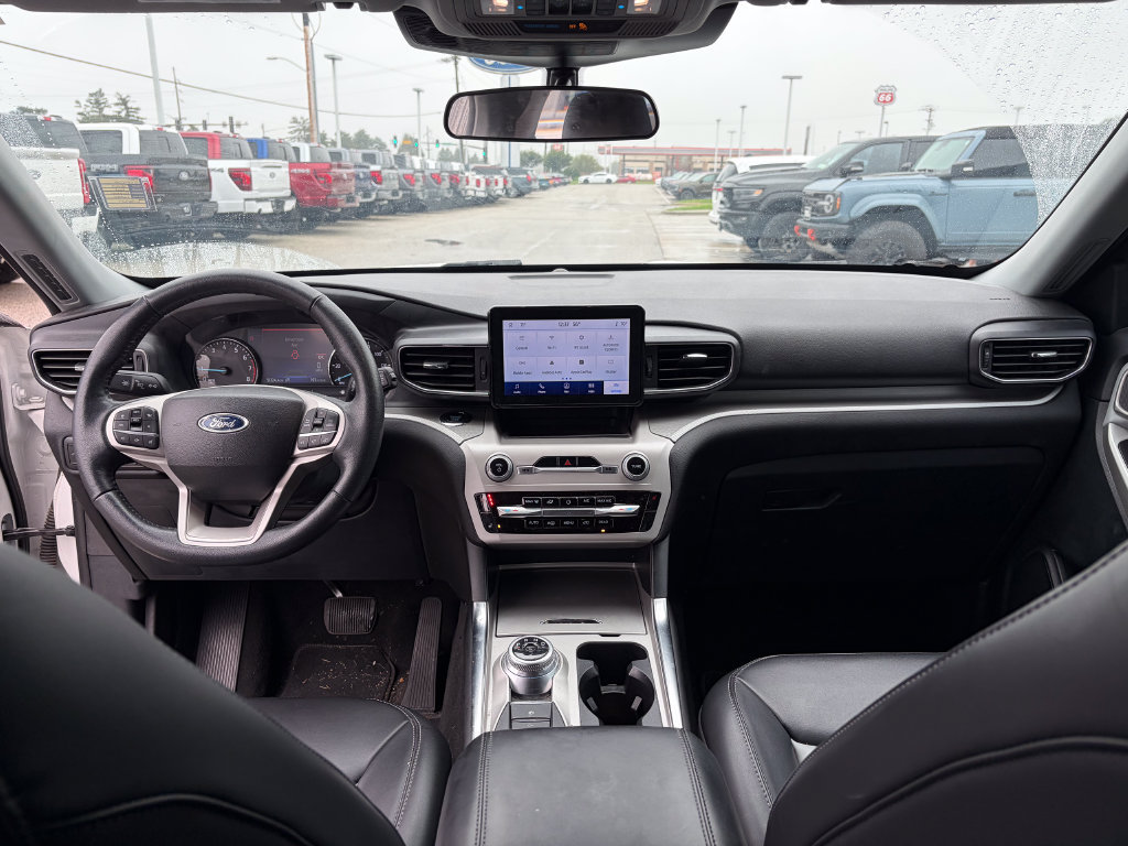 Certified 2023 Ford Explorer XLT w/ Equipment Group 202A AWD/4WD image 27
