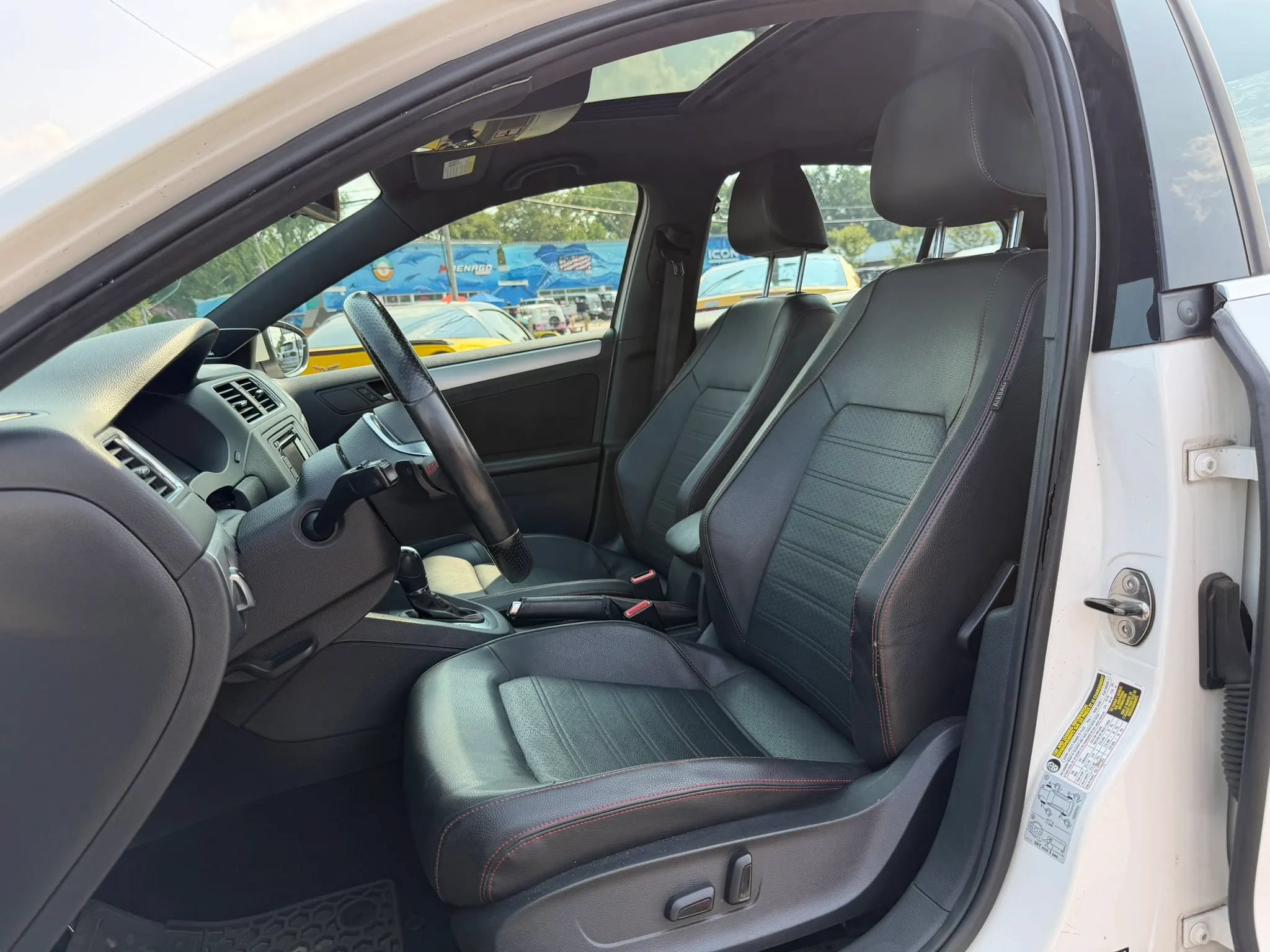 Used 2014 Volkswagen Jetta GLI Autobahn FWD image 13