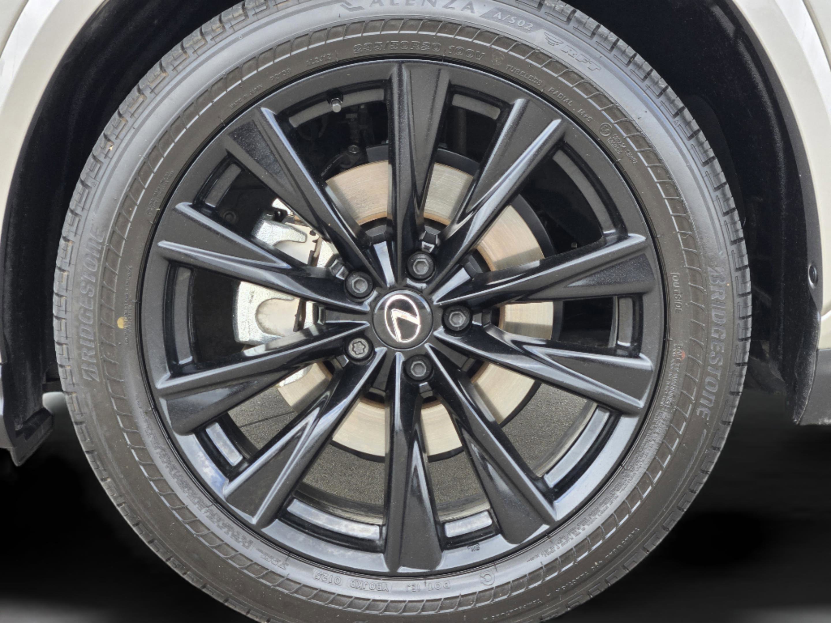 Certified 2025 Lexus NX 450h+ F Sport w/ Accessory Package (K3) image 19