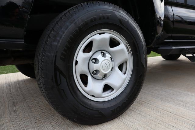 Used 2023 Toyota Tacoma SR image 33